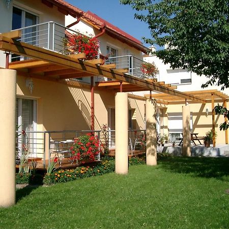 Luca Apartments Zalakaros Buitenkant foto
