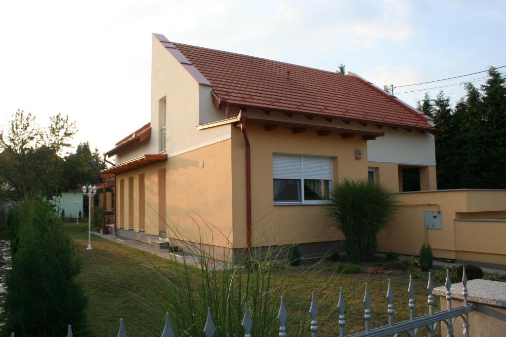 Luca Apartments Zalakaros Buitenkant foto